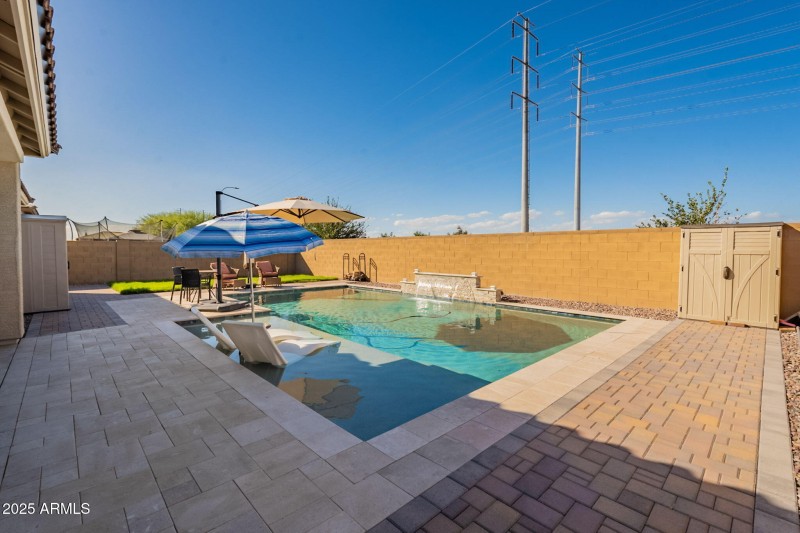 46-web-or-mls-Raymond-46