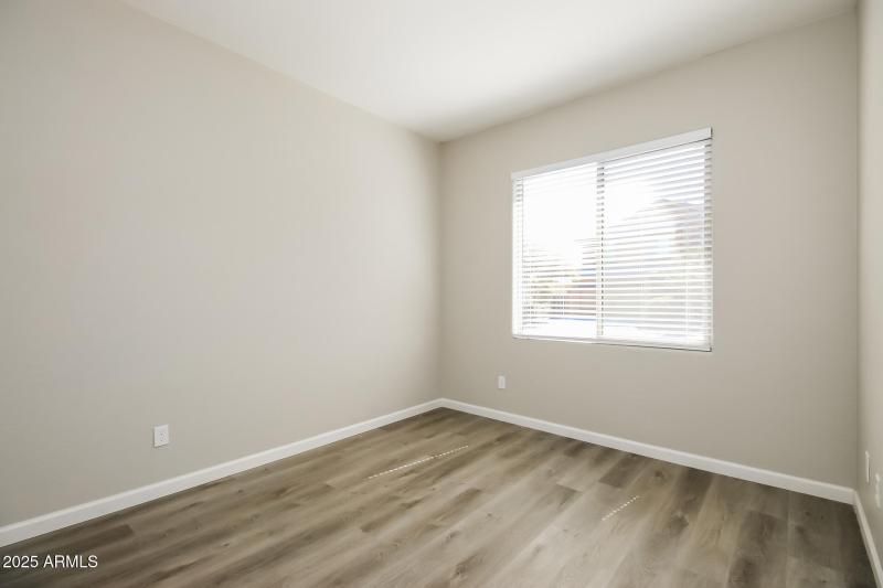 009-photo-office-14869271