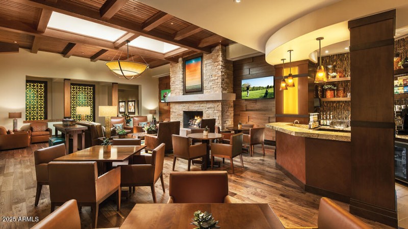 RRAZ-Slideshow---TV-Lounge-Coffee-Bar-21