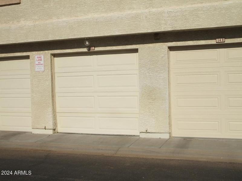 PRIVATE GARAGE