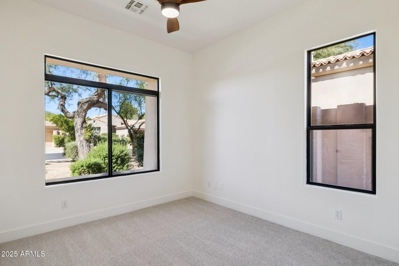 28-web-or-mls-8179-e-sierra-pinta-dr