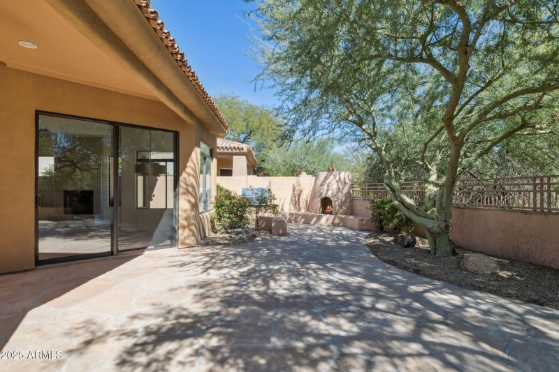 34-web-or-mls-8179-e-sierra-pinta-dr