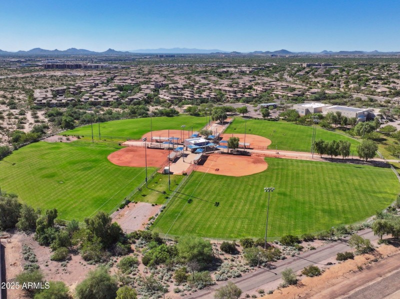 44-web-or-mls-8179-e-sierra-pinta-dr