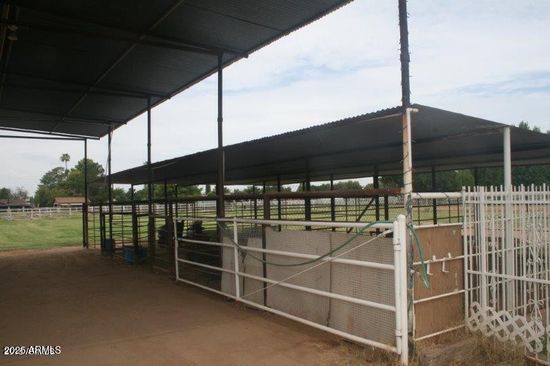 Corrals-Stalls