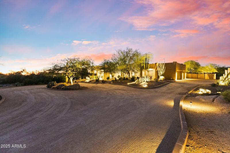 Circular Driveway Showcases