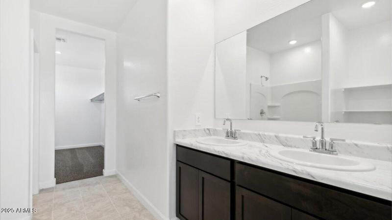 Grace primary bathroom