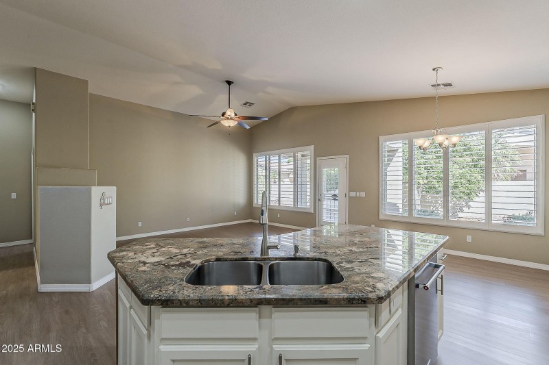 17-web-or-mls-Walnut-17