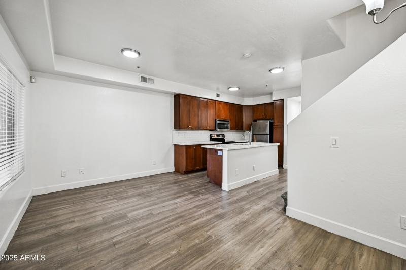 2-4608WMA1190-ocupix-