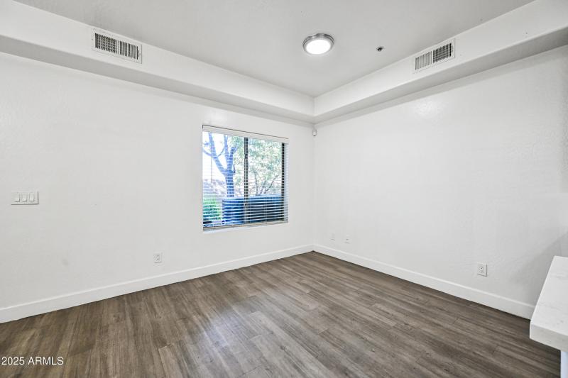 3-4608WMA1190-ocupix-