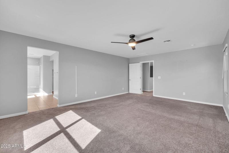 19-web-or-mls-896A1545