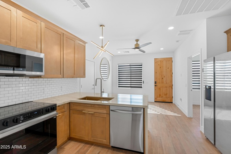 Next Gen Suite /Full Kitchen