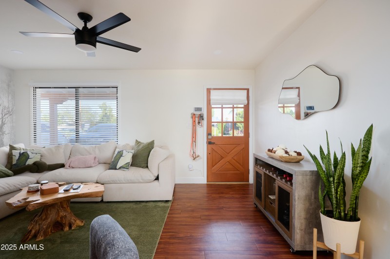 PropertyImageCo_4226N84thPl_WEB_10