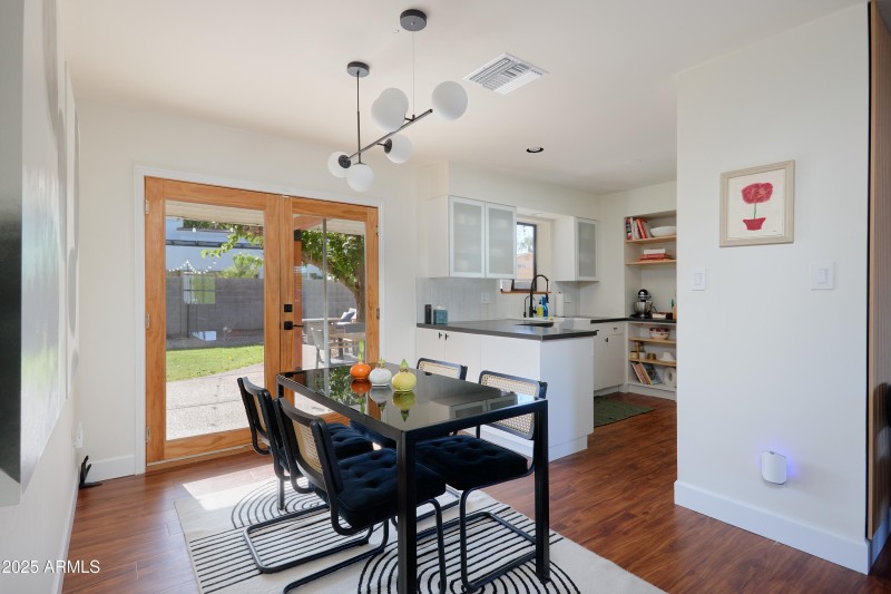 PropertyImageCo_4226N84thPl_WEB_11