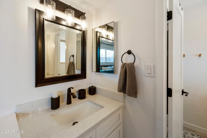 18821 N 17th Ave Phoenix AZ-print-044-04