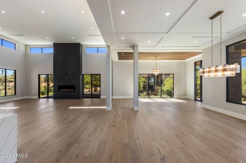 105th Great Room w Dining