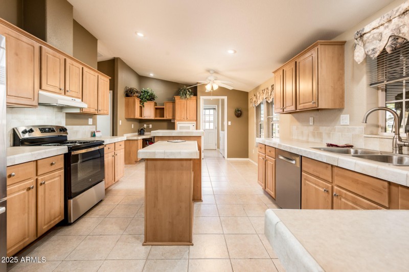 16229 N 35th Pl - MLS-17