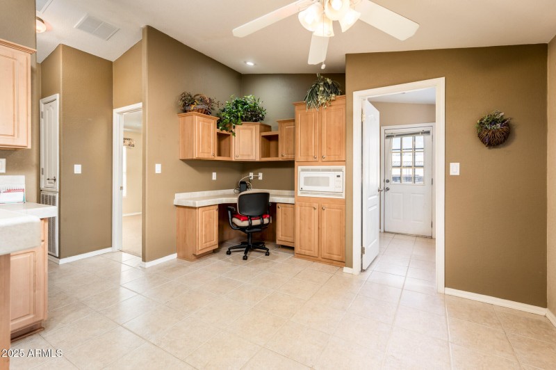 16229 N 35th Pl - MLS-22