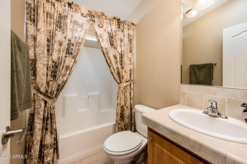 16229 N 35th Pl - MLS-33