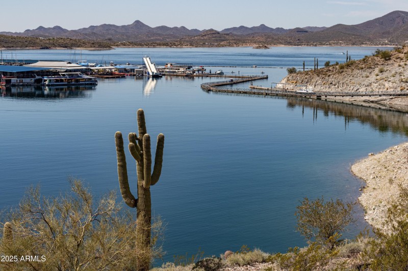 Lake Pleasant Parks Nearby