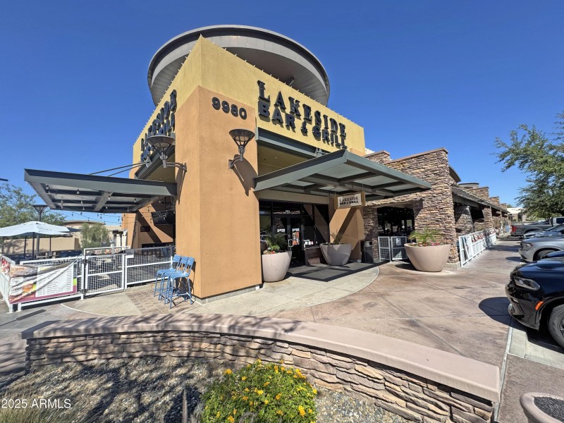 Lakeside Bar and Grill Nearby