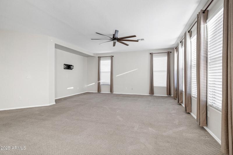 25686 N Sandstone Way-13