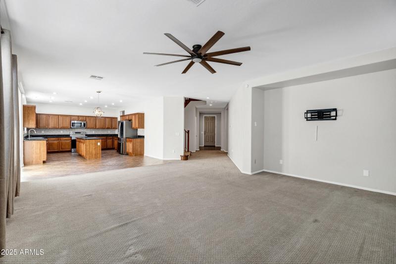 25686 N Sandstone Way-14