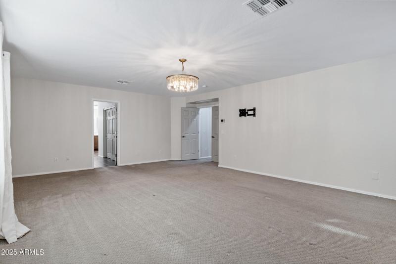 25686 N Sandstone Way-39