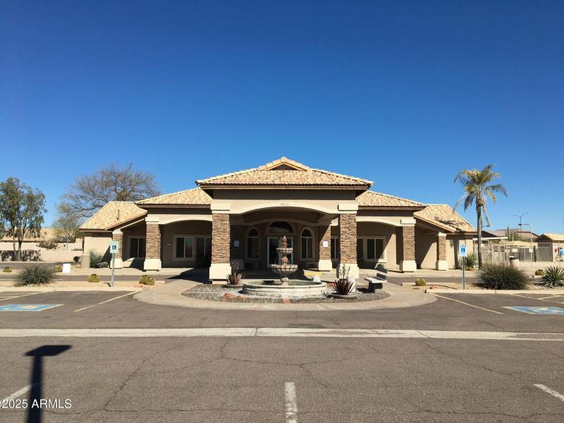 3-Yacht-Club-Exterior-2048x1536