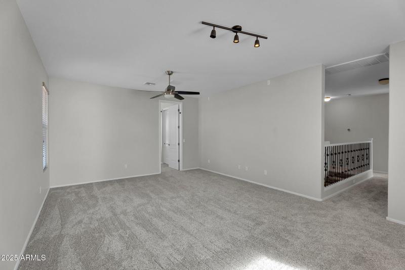 034_37-web-or-mls-oak_rd-32_479