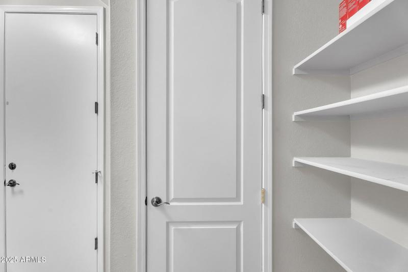 044_47-web-or-mls-oak_rd-20_329