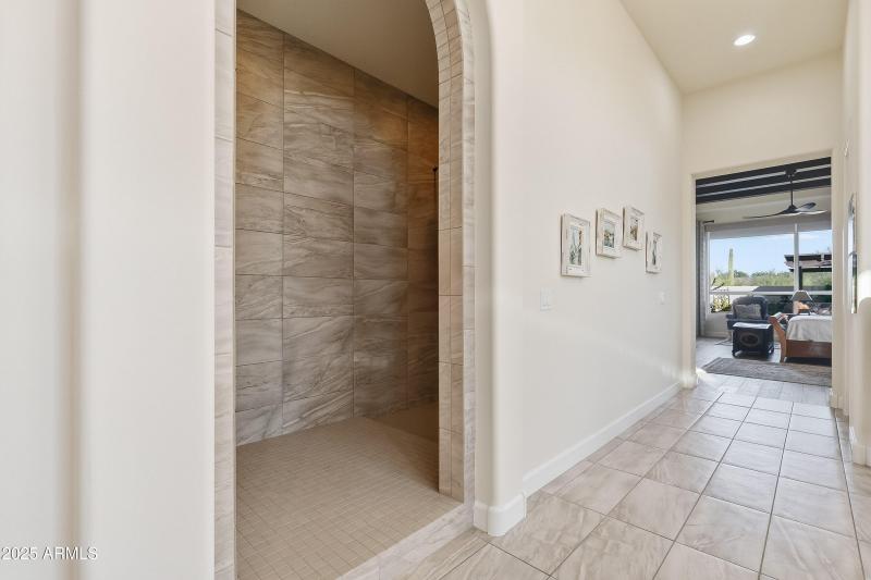 Grand Walk-In Shower