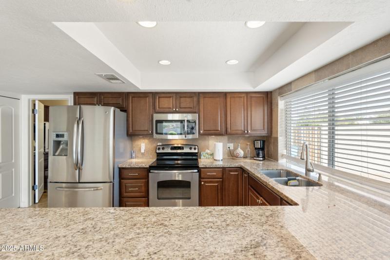 8) 63672-68f710b7c803f