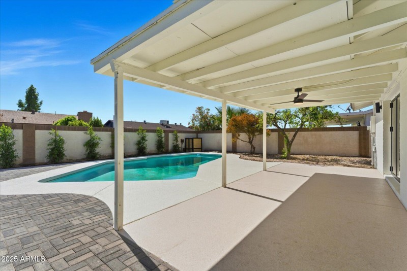 26-024-rear-exterior