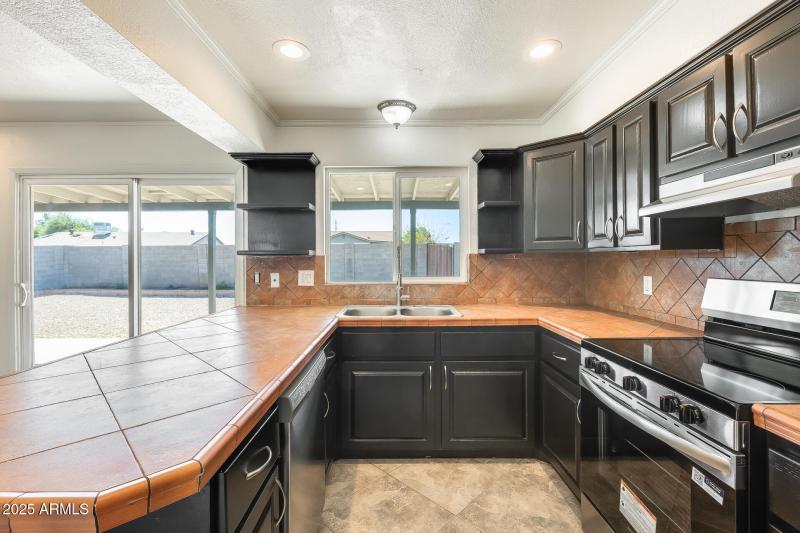 Tons of counter space