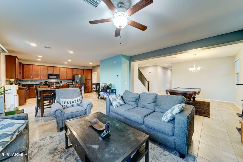 35587 N Donovan Dr-12