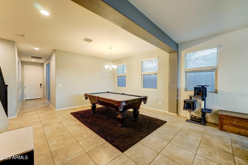 35587 N Donovan Dr-13