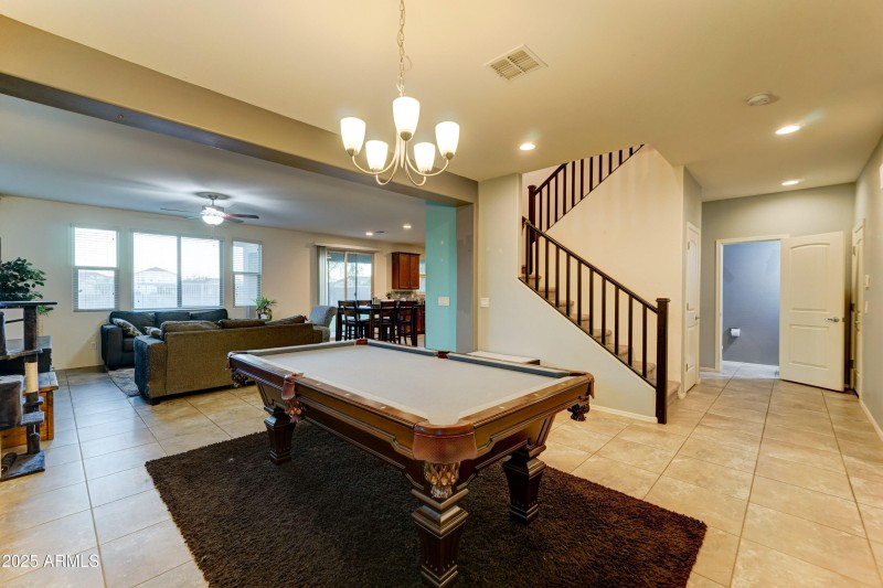 35587 N Donovan Dr-15