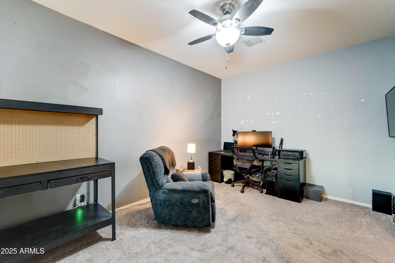 35587 N Donovan Dr-16