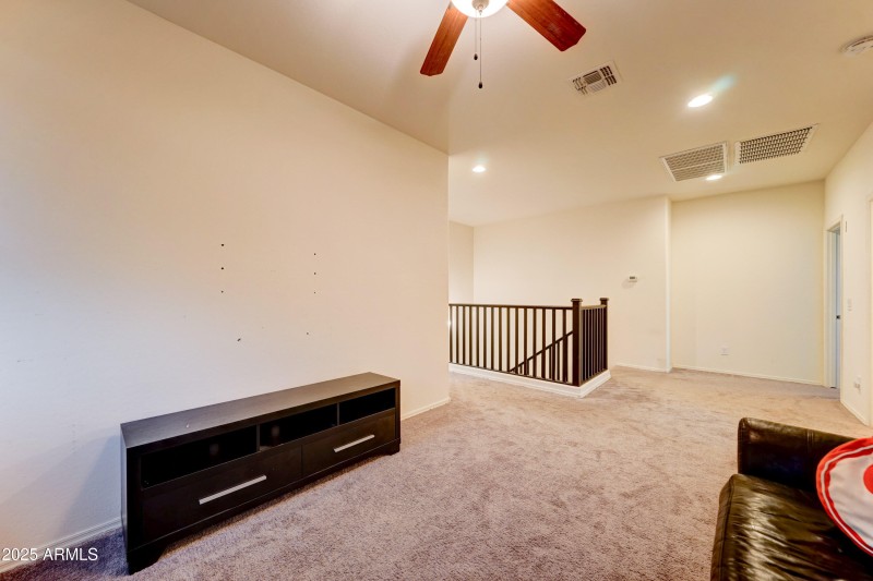 35587 N Donovan Dr-21