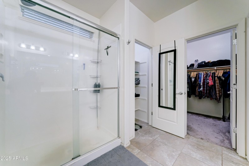 35587 N Donovan Dr-27