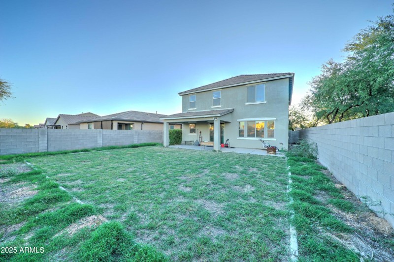 35587 N Donovan Dr-43