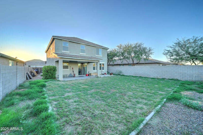 35587 N Donovan Dr-44