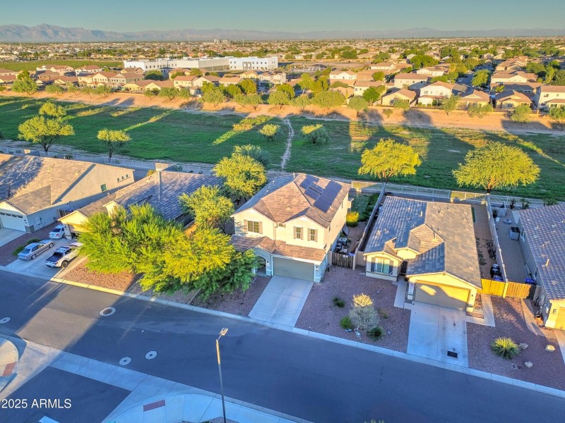 35587 N Donovan Dr-47