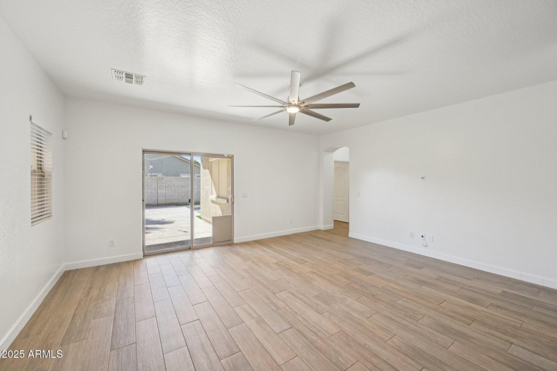 9-web-or-mls-W Cocopah St-S2110-009