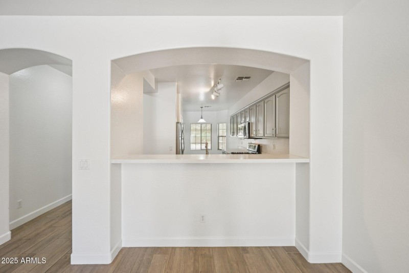 13-web-or-mls-W Cocopah St-S2110-013