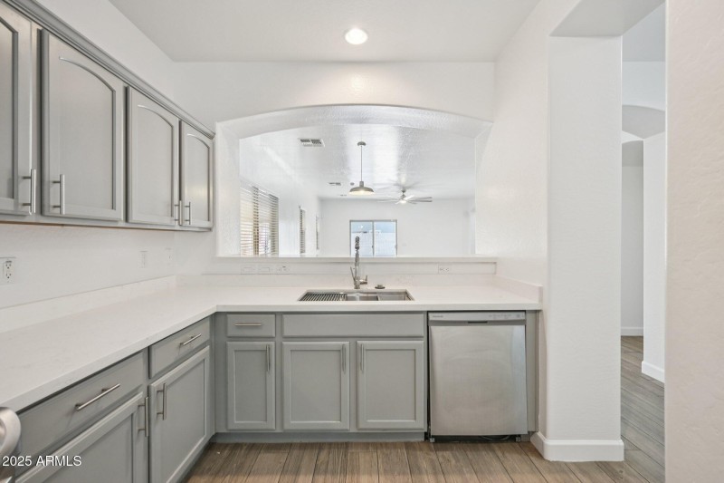 18-web-or-mls-W Cocopah St-S2110-018