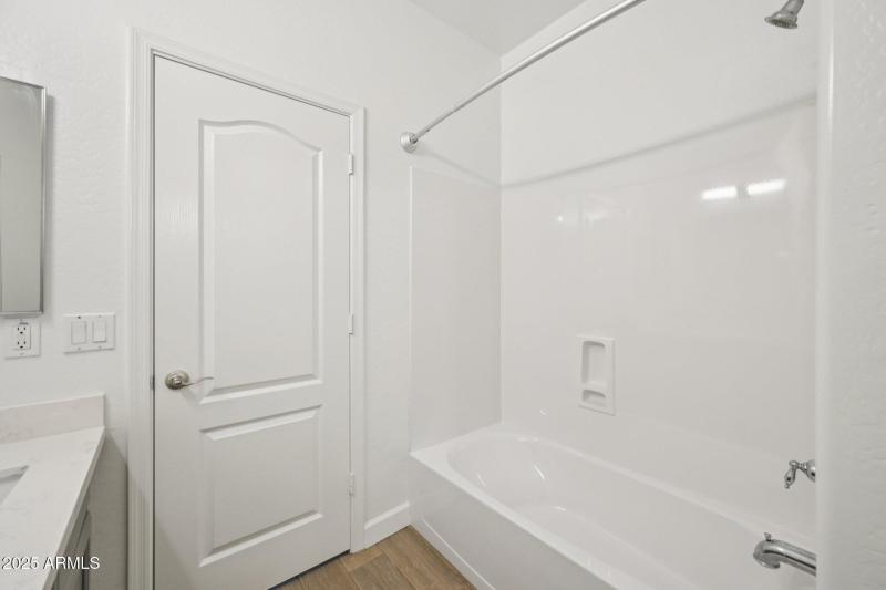 29-web-or-mls-W Cocopah St-S2110-029