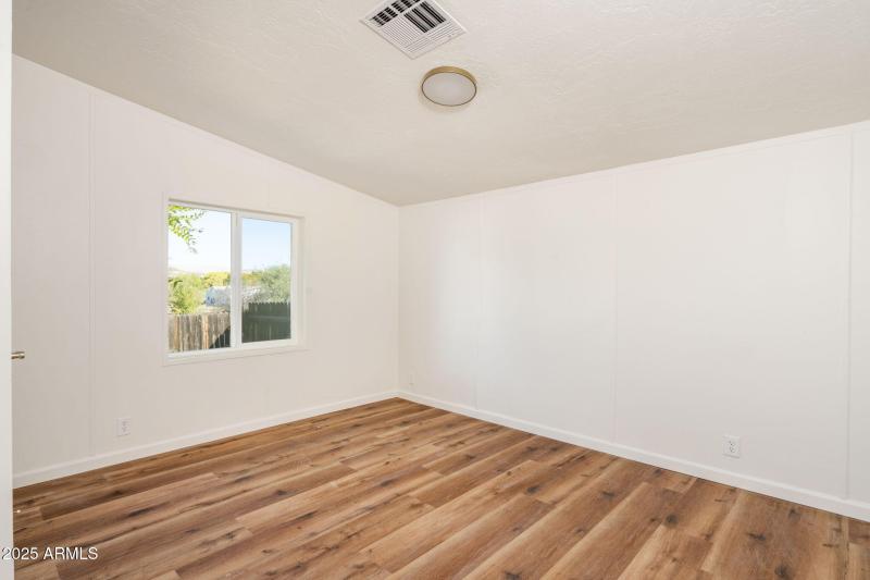 1-web-or-mls-3278-e-ripple-rd