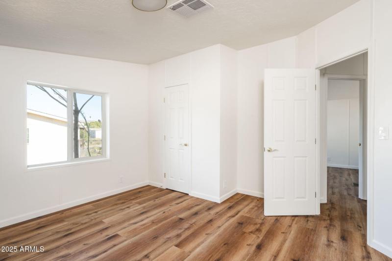 4-web-or-mls-3278-e-ripple-rd