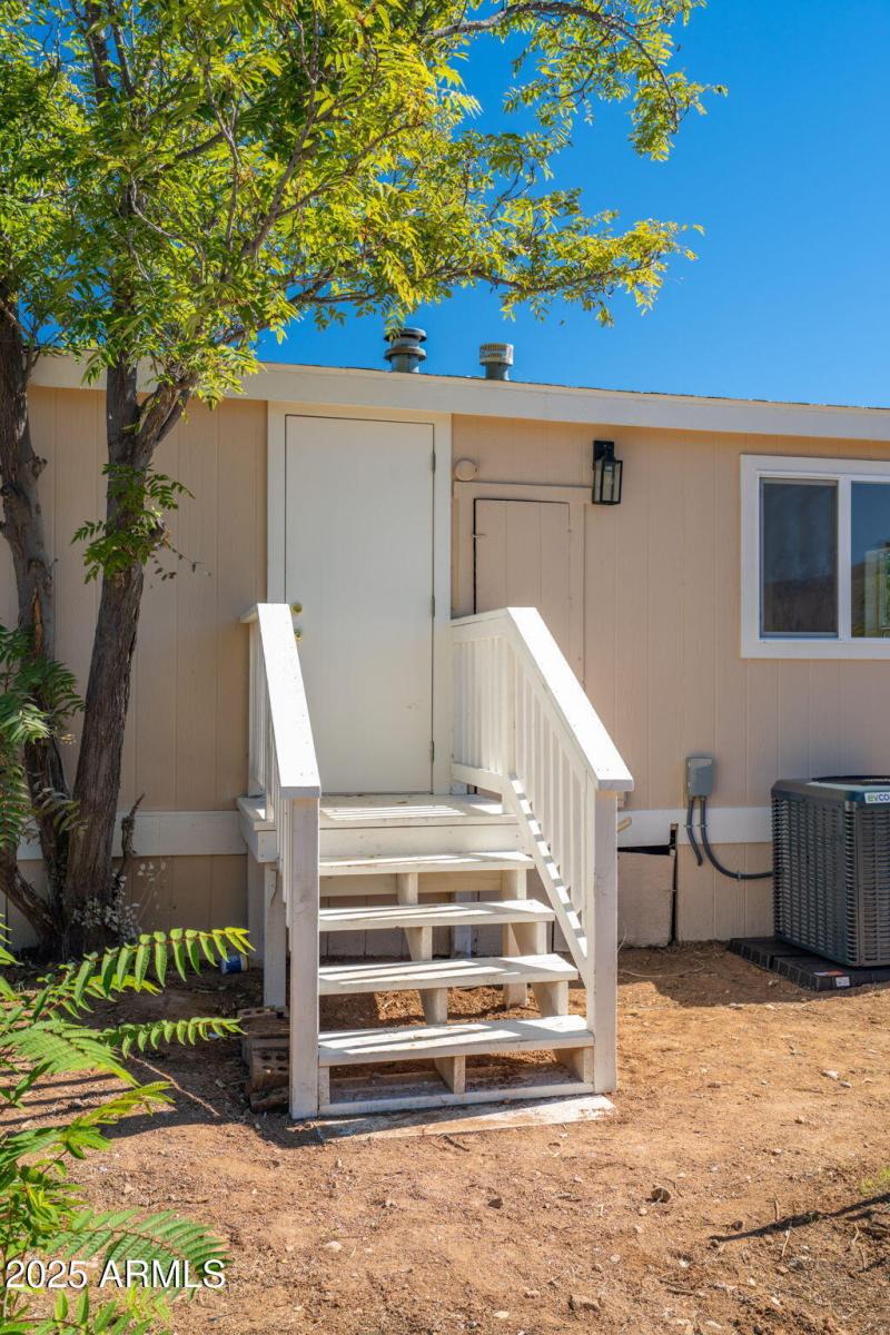 26-web-or-mls-3278-e-ripple-rd